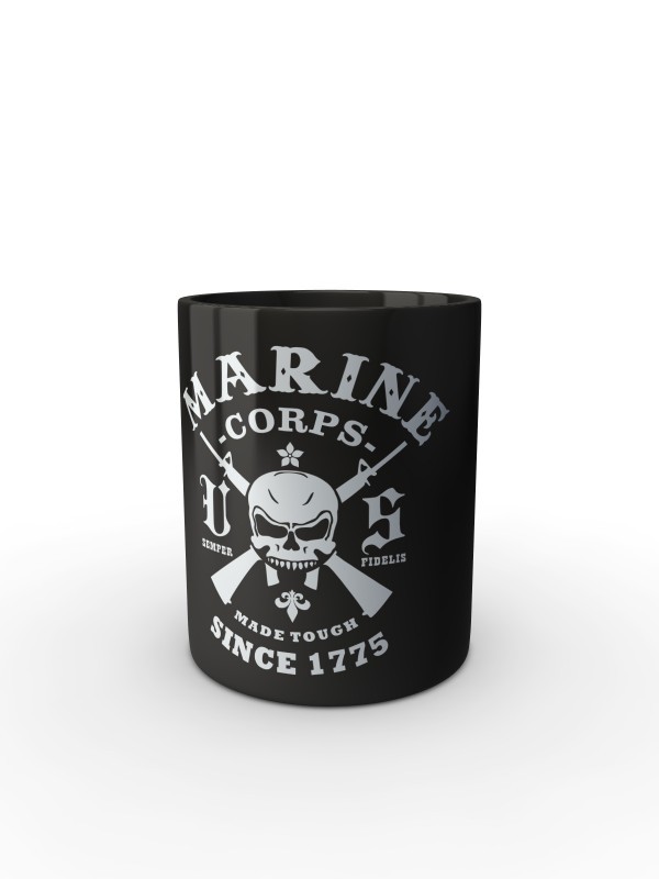 Černý hrnek Marine Corps Made Tough