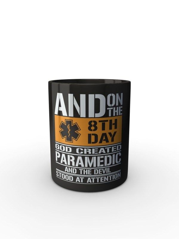 Černý hrnek PARAMEDIC 8th day