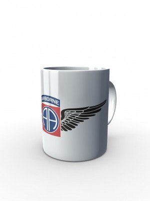 Bílý hrnek U.S. Army 82nd Airborne Division WINGS