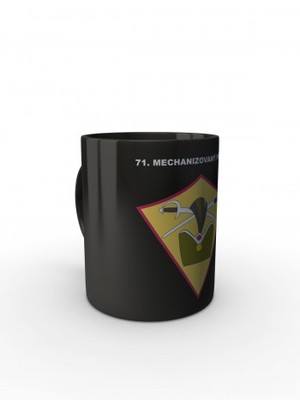 Černý hrnek 71. mechanizovaný prapor
