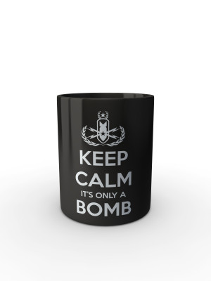 Černý hrnek KEEP CALM IT'S ONLY A BOMB