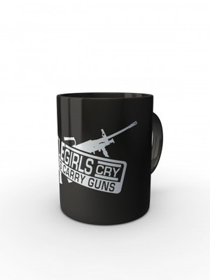 Černý hrnek LITTLE GIRLS CRY BIG GIRLS CARRY GUNS M249