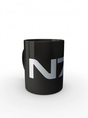 Černý hrnek N7