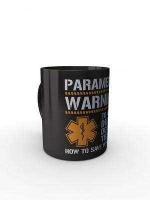 Černý hrnek PARAMEDIC WARNING