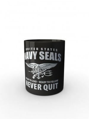 Černý hrnek United States NAVY SEALS Never Quit